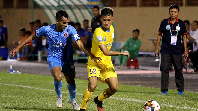 Bình Định vs Sanna Khánh Hòa, 15h30 ngày 25/9: Sa lầy ở Quy Nhơn Bình Định vs Sanna Khánh Hòa, 15h30 ngày 25/9: Sa lầy ở Quy Nhơn