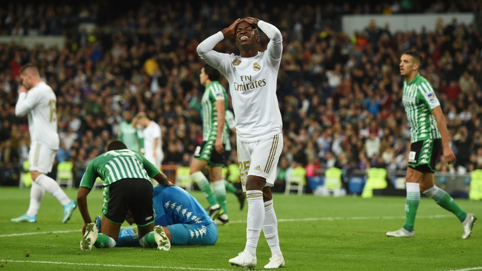 Betis vs Real Madrid (2h 27/9): Bắt bài Los Blancos