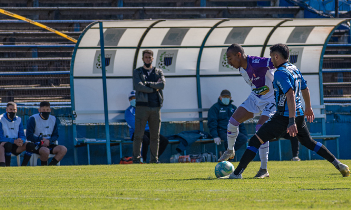 Atletico Fenix vs Deportivo Maldonado, 22h30 ngày 10/9: Tân binh nổi loạn