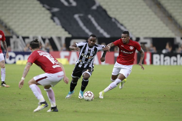 Internacional vs Ceara, 5h15 ngày 11/9: Thêm một cú vấp