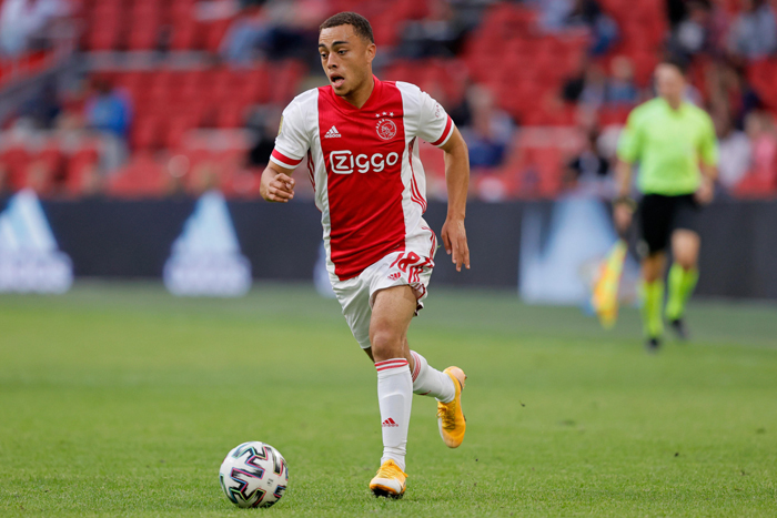 Ajax vs Vitesse, 2h ngày 27/9: Ăn mày dĩ vãng?