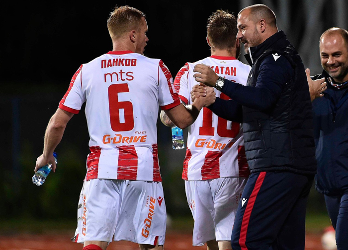 Ararat-Armenia vs Crvena Zvezda (21h 1/10): Chiếc vé an ủi