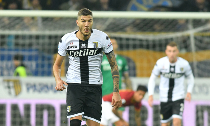 Parma vs AS Roma (3h15 17/1): Ôm rơm dặm bụng?