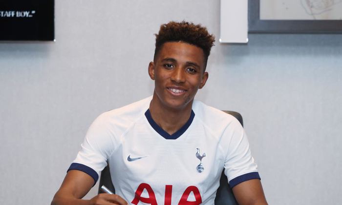 Jose Mourinho công khai yêu cầu Tottenham chiêu mộ tiền đạo