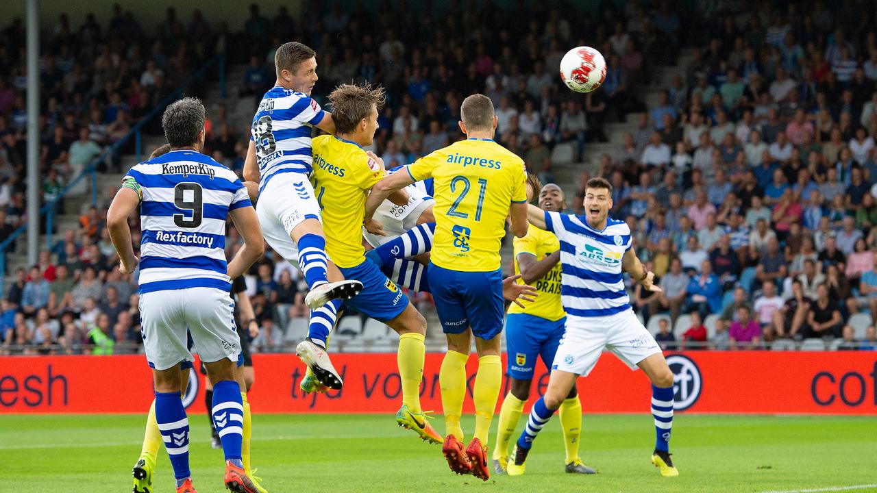 De Graafschap vs Cambuur, 03h00 ngày 20/11: Bứt phá trên đỉnh De Graafschap vs Cambuur, 03h00 ngày 20/11: Bứt phá trên đỉnh