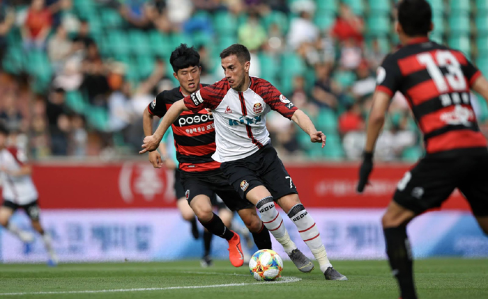 Pohang Steelers vs Gwangju, 17h00 ngày 8/8: Con mồi dễ chơi