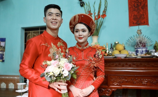 Chùm ảnh: Duy Mạnh, Quỳnh Anh rạng ngời trong lễ ăn hỏi