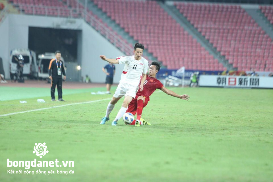 U23 Việt Nam 1-2 U23 Triều Ti&ecirc;n: Tiến Dũng sai lầm, Việt Nam b&eacute;t bảng