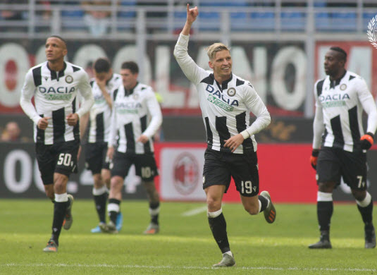 AC Milan 3-2 Udinese: Rebic lập cú đúp, Milan ngược dòng thành công