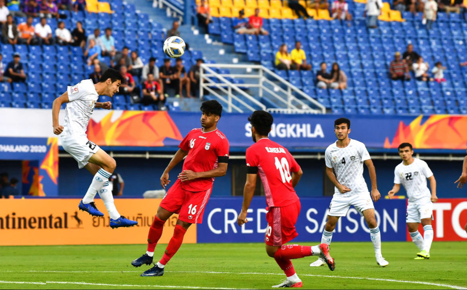 U23 Uzbekistan 1-1 U23 Iran: Chia điểm ng&agrave;y ra qu&acirc;n