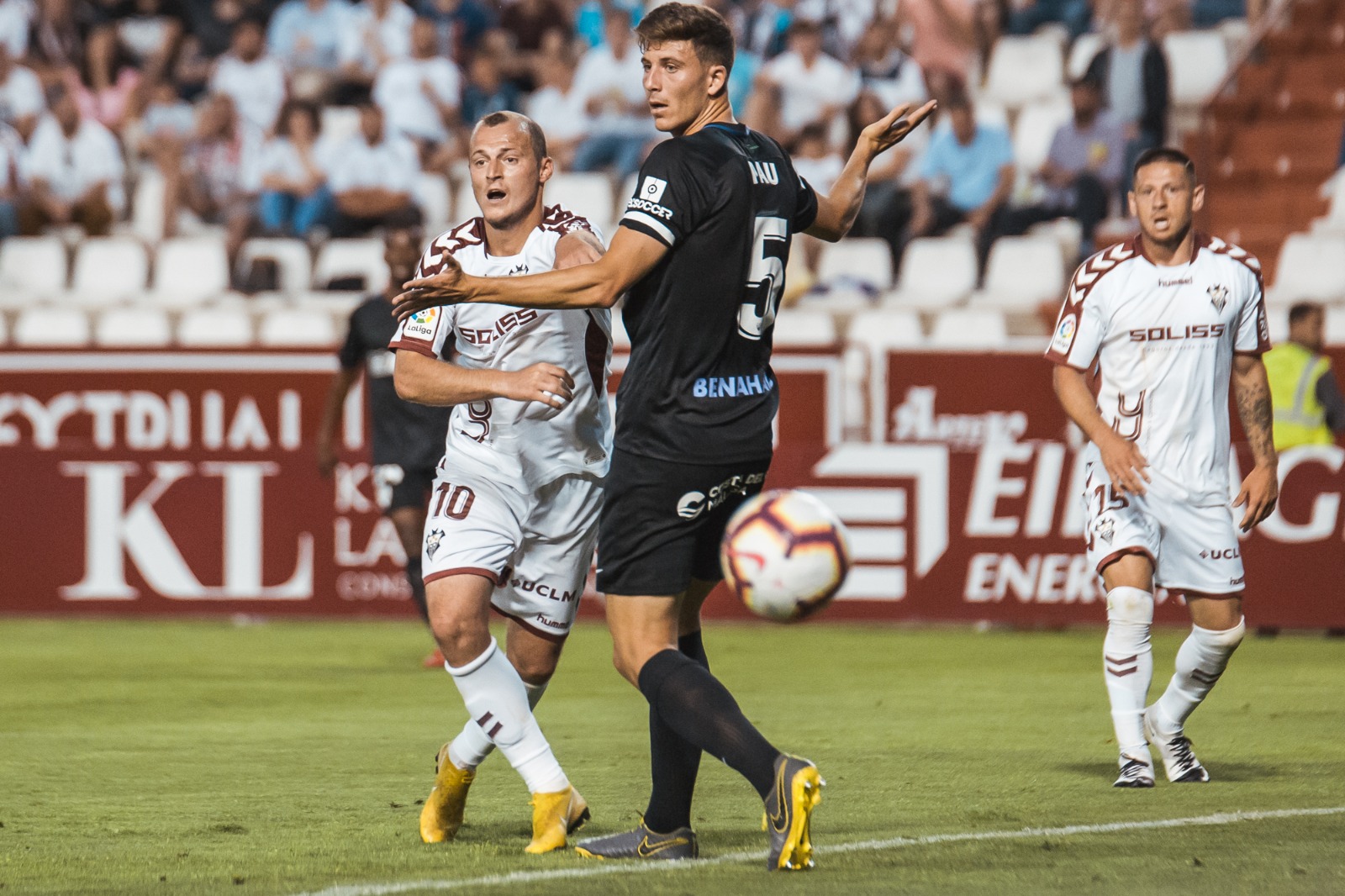 Albacete vs Malaga, 0h15 ngày 4/1: Trở lại với mặt đất Albacete vs Malaga, 0h15 ngày 4/1: Trở lại với mặt đất